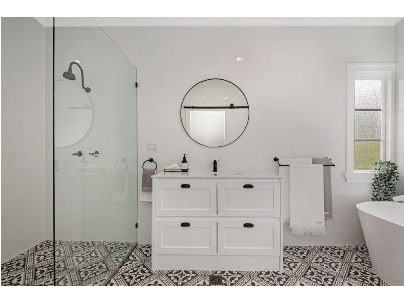 22 Lauren Street, Geebung QLD 4034