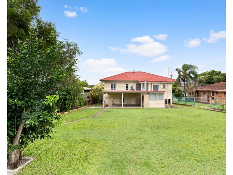 11 Sim Street, Everton Park QLD 4053