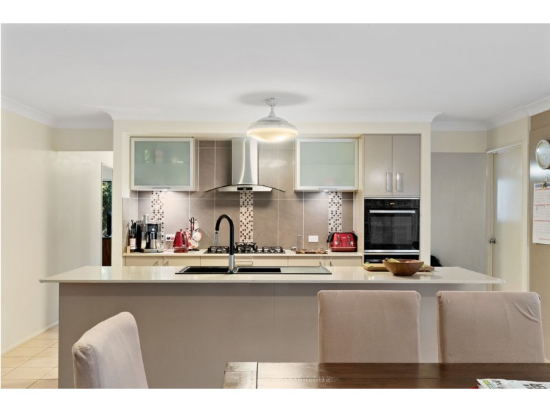 3 Chamberlain Place, Bracken Ridge QLD 4017