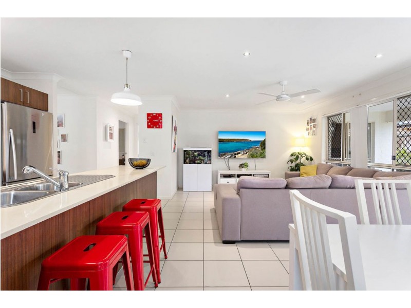 3 Dalkeith Court, Fitzgibbon QLD 4018