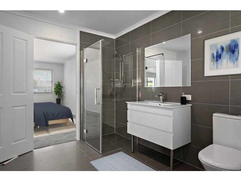 24 Bagley Street, Banyo QLD 4014