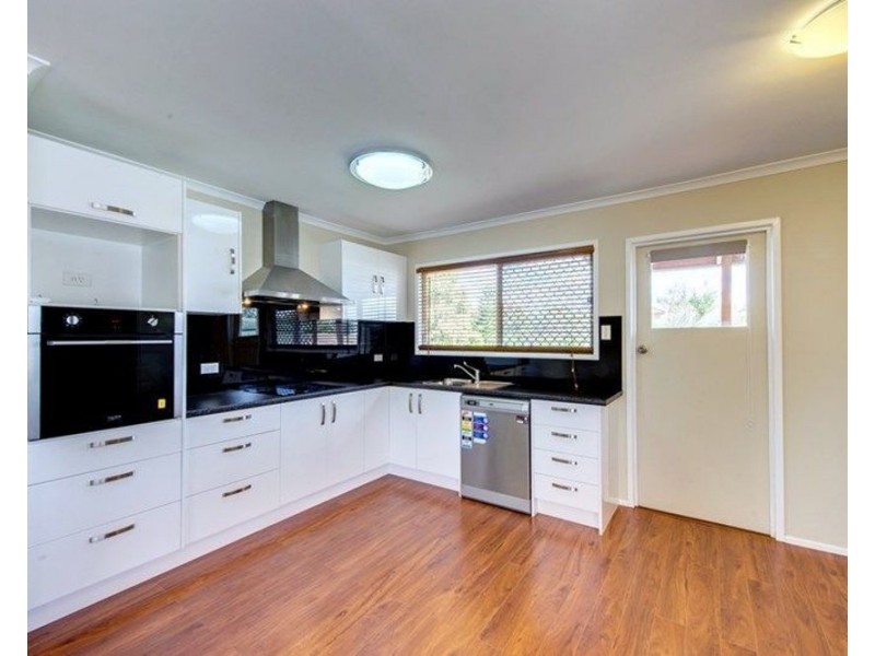 4 Tennyson Street, Strathpine QLD 4500