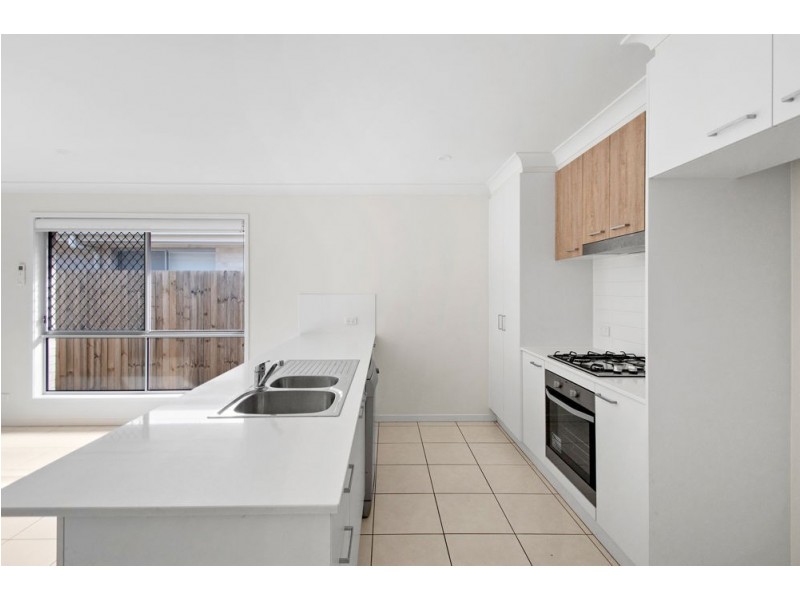 12 Gardenia Circuit, Dakabin QLD 4503