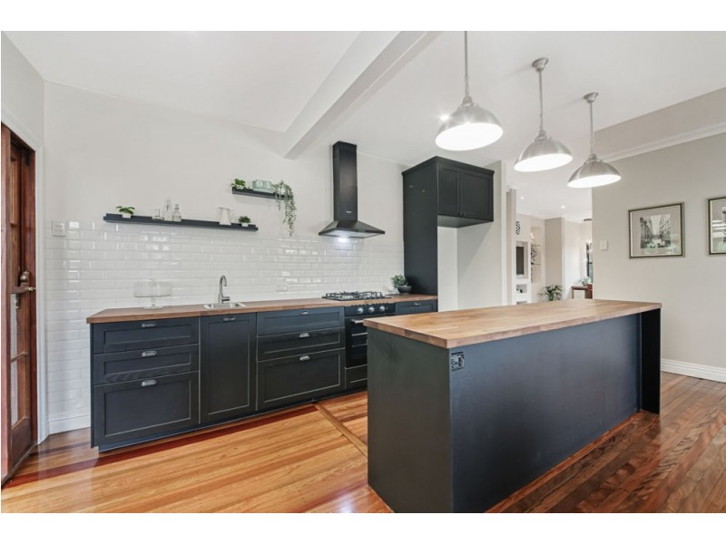 22 Lauren Street, Geebung QLD 4034