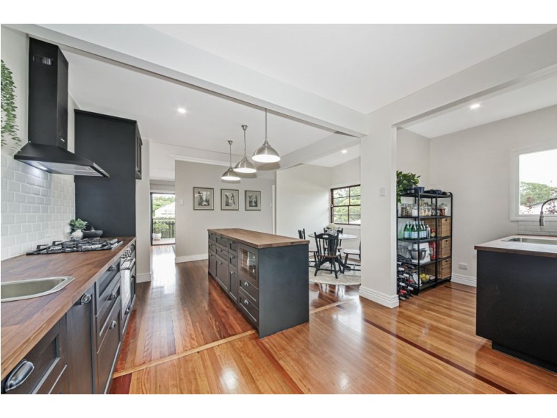 22 Lauren Street, Geebung QLD 4034