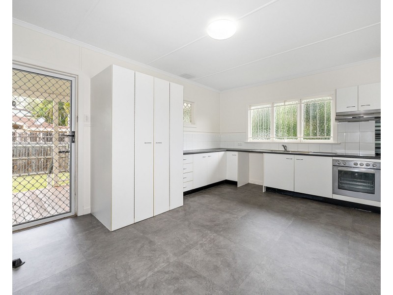 10 Railway Street, Nudgee QLD 4014
