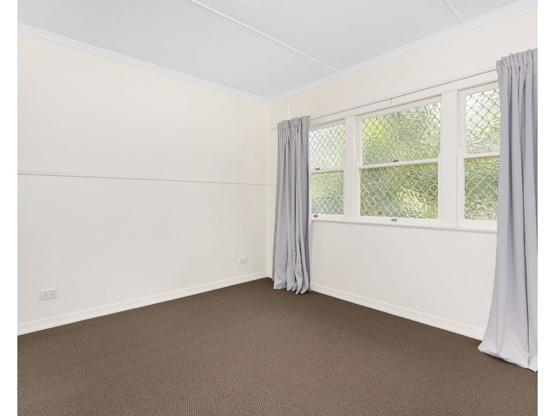 10 Railway Street, Nudgee QLD 4014