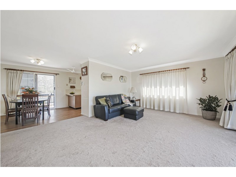 4 Frontignac Street, Carseldine QLD 4034