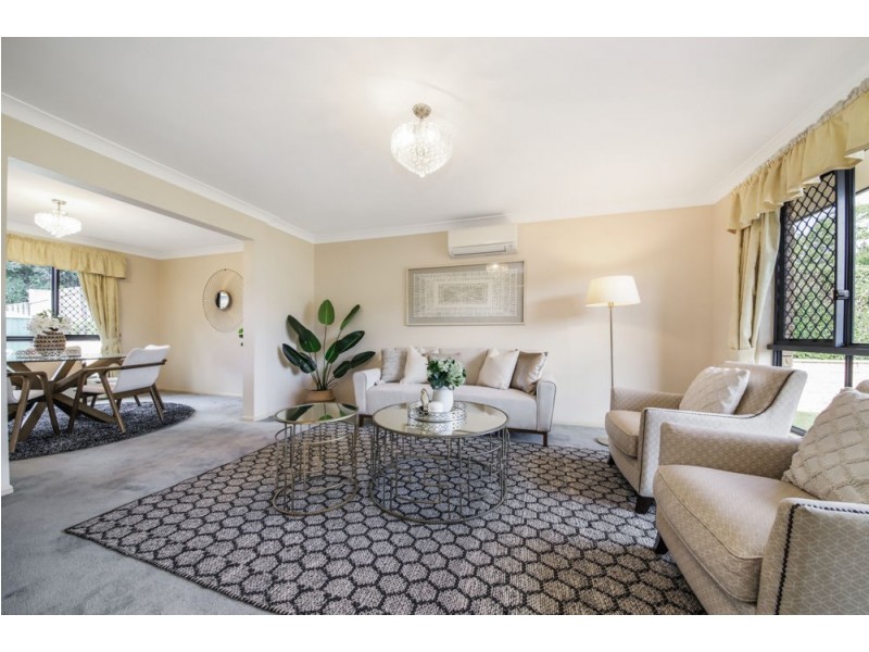 10 Redford Crescent, Mcdowall QLD 4053