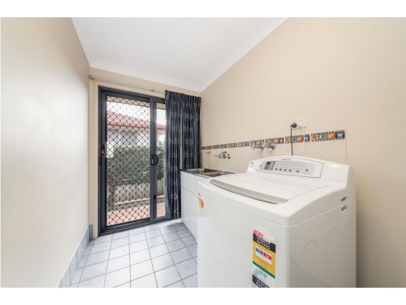 10 Redford Crescent, Mcdowall QLD 4053