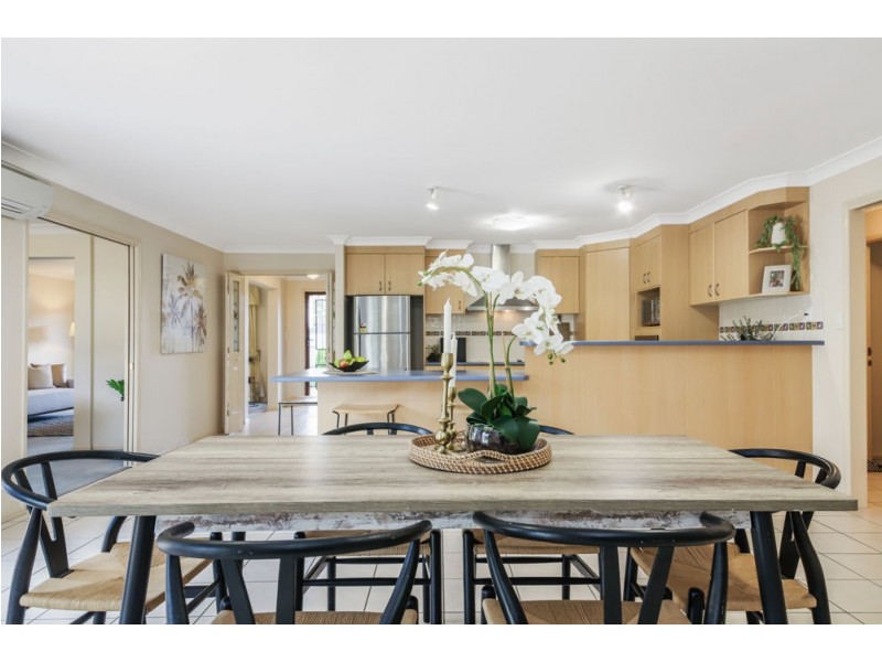 10 Redford Crescent, Mcdowall QLD 4053