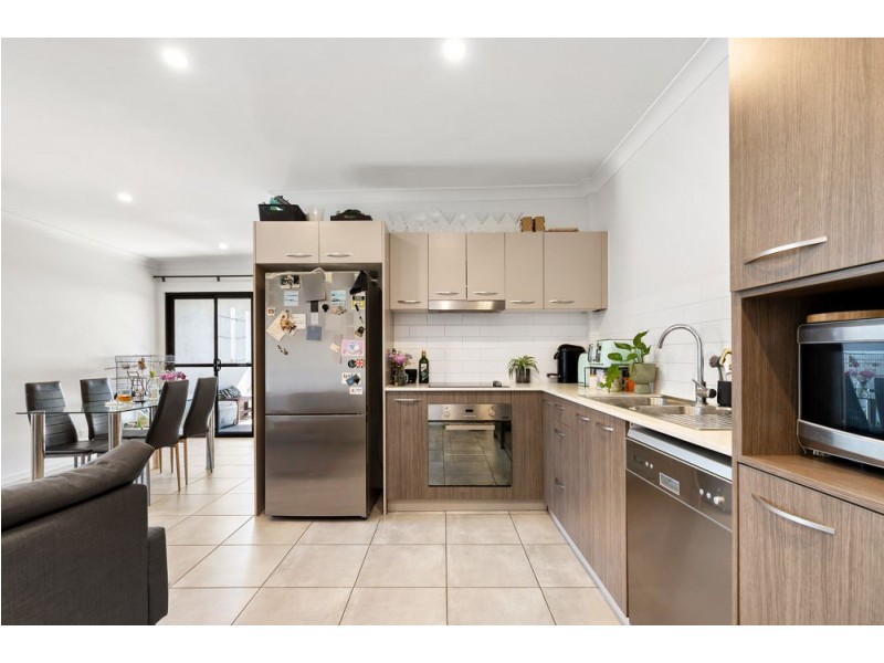 2/5 Hodgson Street, Zillmere QLD 4034