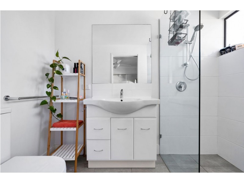 2/5 Hodgson Street, Zillmere QLD 4034