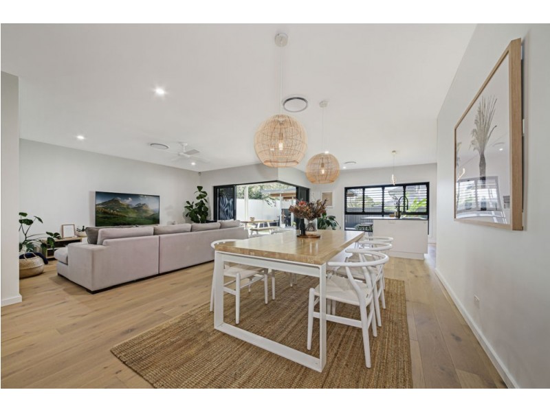 30 Peter Campbell Drive, Albany Creek QLD 4035