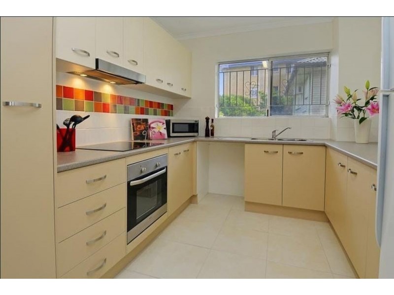 2/87 Swann Road, Taringa QLD 4068