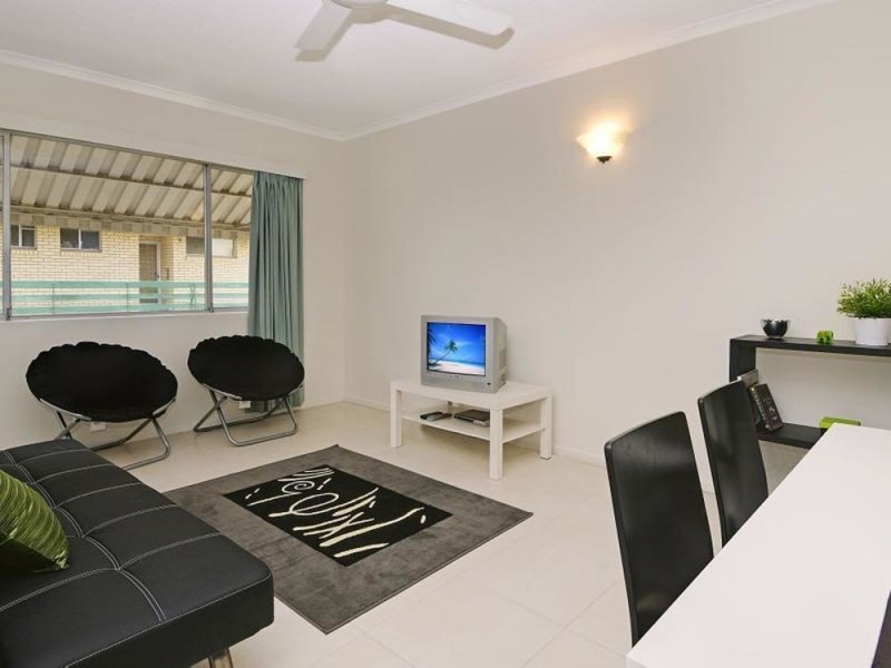 2/87 Swann Road, Taringa QLD 4068