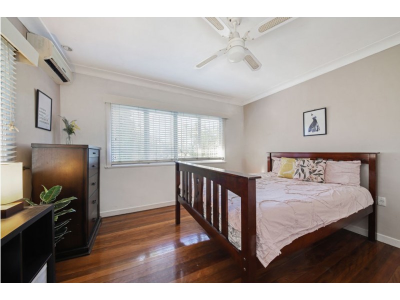 37 Windrest Avenue, Aspley QLD 4034