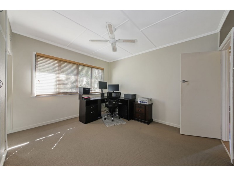 37 Windrest Avenue, Aspley QLD 4034