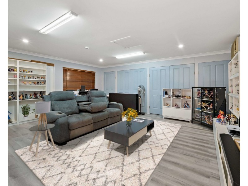 11 Gertrude Street, Strathpine QLD 4500