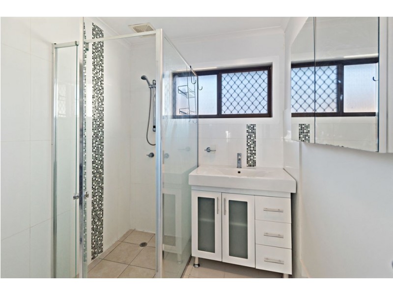 70 Windrest Street, Strathpine QLD 4500