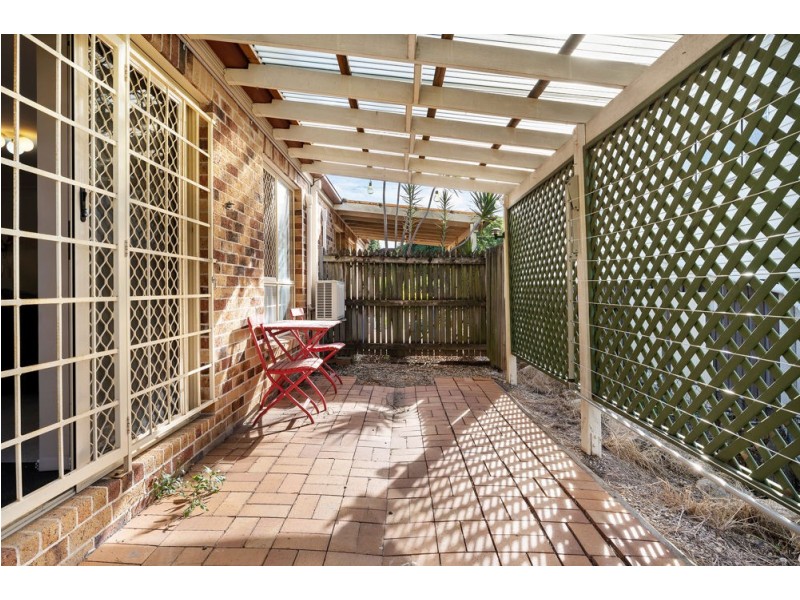 2/50 Sparkes St, Chermside QLD 4032