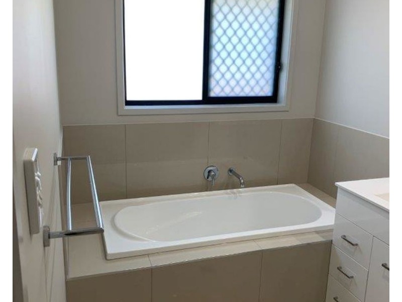 14 Waterline Street, Pimpama QLD 4209