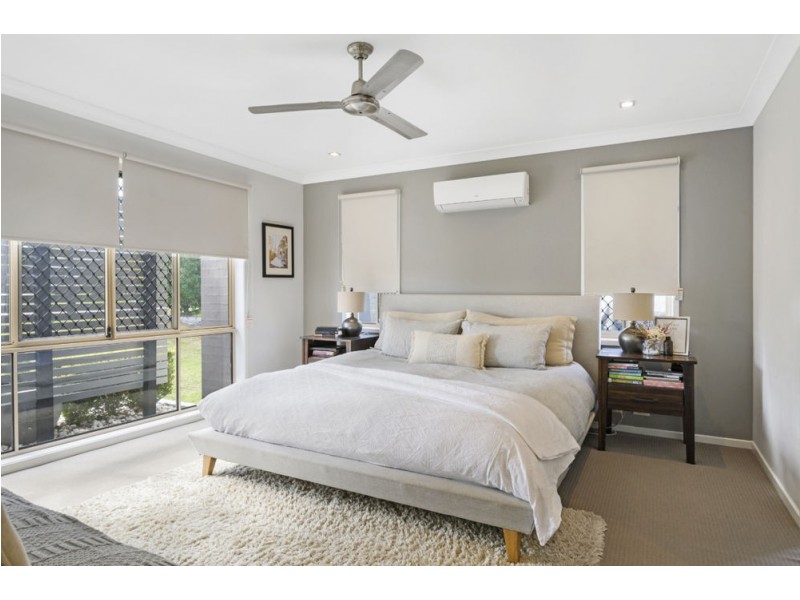 1 Beechwood Place, Warner QLD 4500