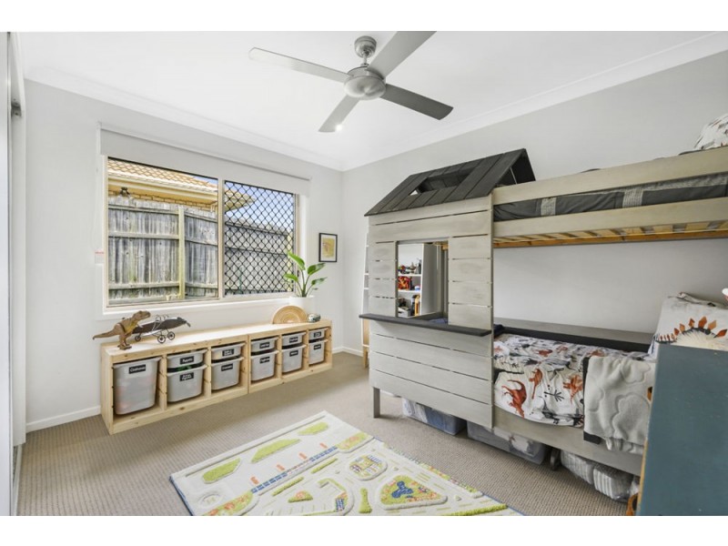 1 Beechwood Place, Warner QLD 4500