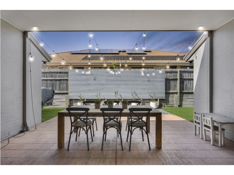 1 Beechwood Place, Warner QLD 4500