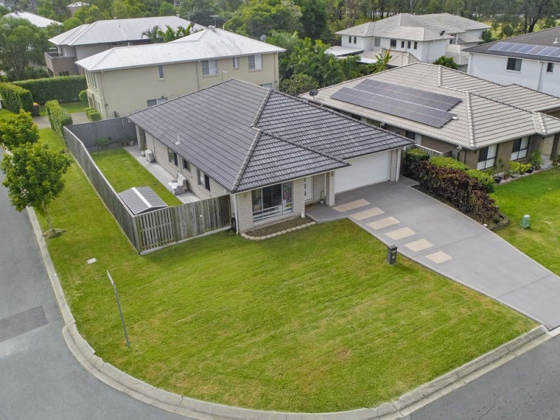 16 Booyong Place, Bridgeman Downs QLD 4035