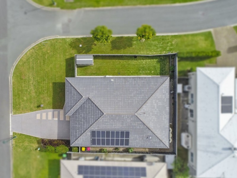 16 Booyong Place, Bridgeman Downs QLD 4035