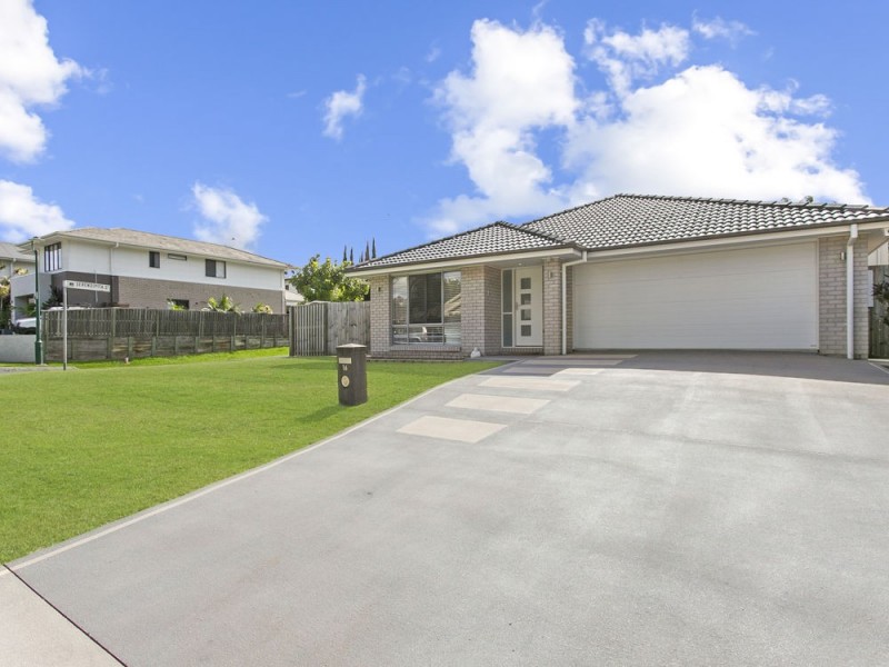 16 Booyong Place, Bridgeman Downs QLD 4035