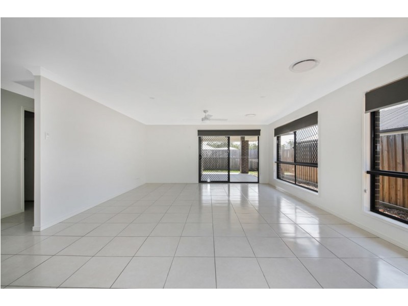 1 Saltbush Street, Griffin QLD 4503