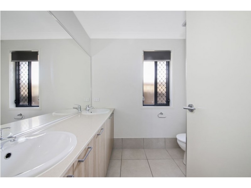 1 Saltbush Street, Griffin QLD 4503