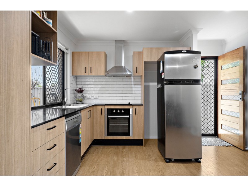 1 & 2/122a Quinlan Street, Bracken Ridge QLD 4017