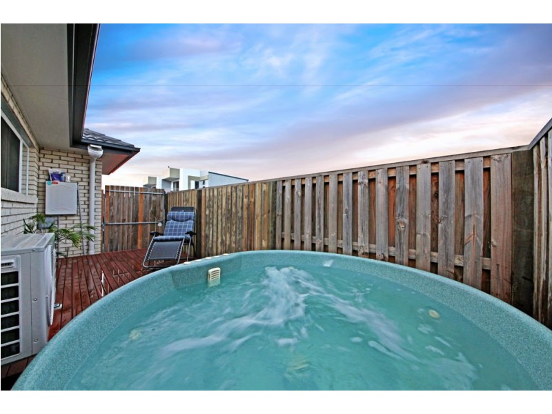 13 Watarrka Avenue, Fitzgibbon QLD 4018