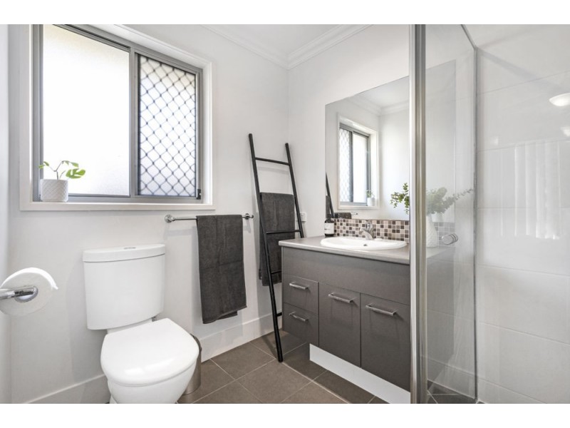 60 Moor Circuit, Warner QLD 4500