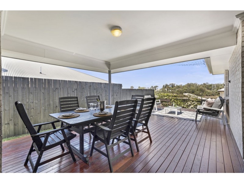 60 Moor Circuit, Warner QLD 4500