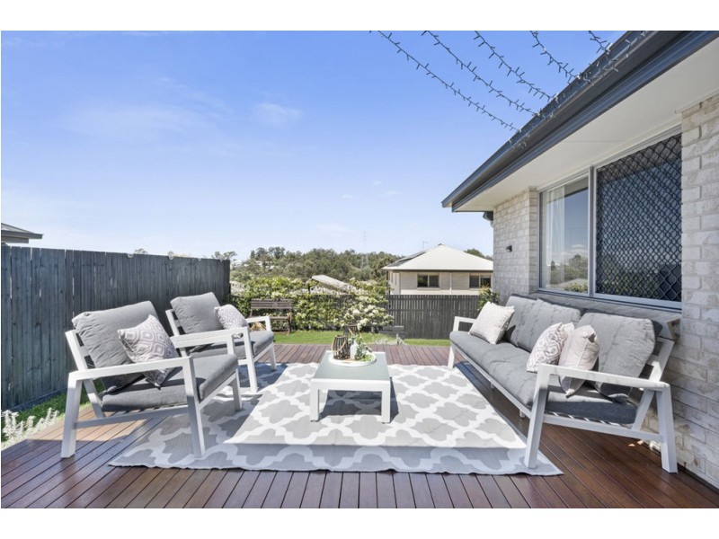 60 Moor Circuit, Warner QLD 4500