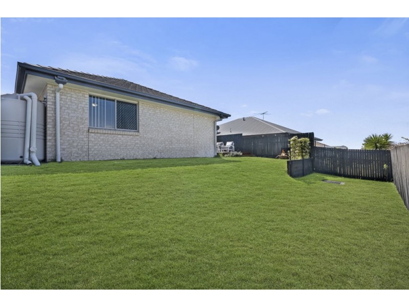 60 Moor Circuit, Warner QLD 4500