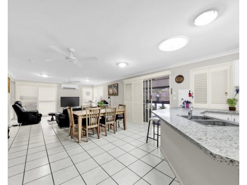 4 Cooper Place, Carseldine QLD 4034