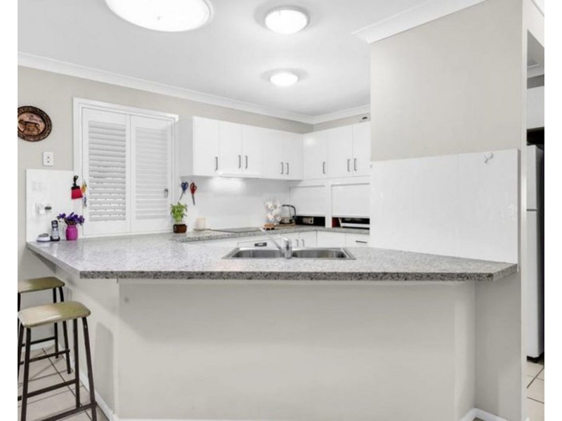 4 Cooper Place, Carseldine QLD 4034