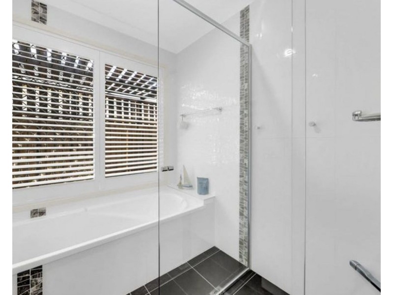 4 Cooper Place, Carseldine QLD 4034