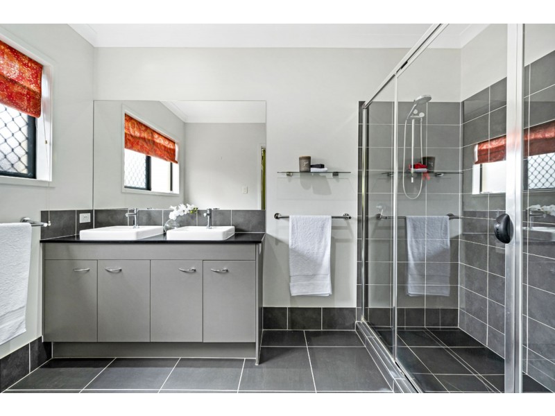 14 Cootharaba Crescent, Warner QLD 4500