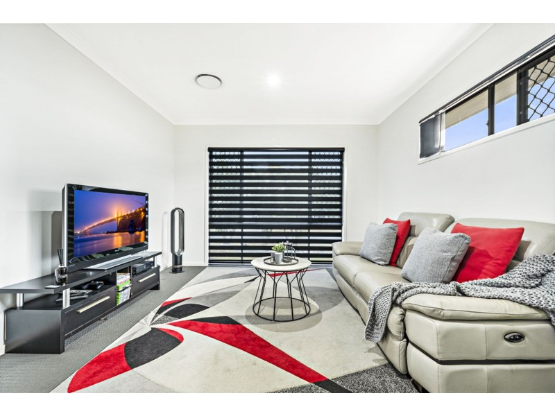 14 Cootharaba Crescent, Warner QLD 4500