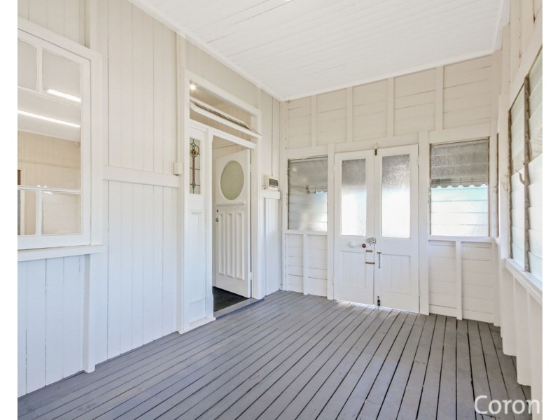 9 Shakespeare Street, Coorparoo QLD 4151