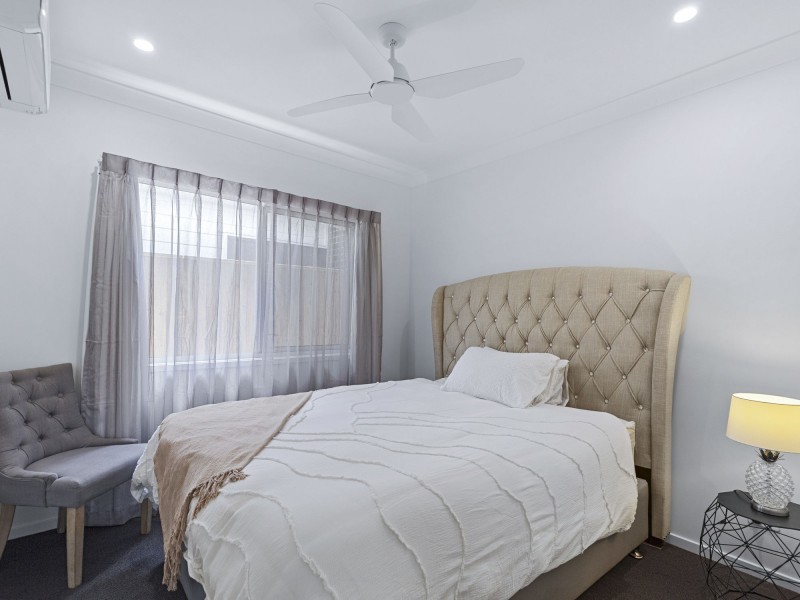 2 Lincoln Crescent, Upper Kedron QLD 4055