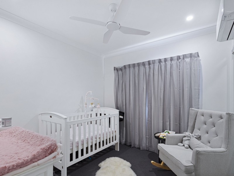 2 Lincoln Crescent, Upper Kedron QLD 4055