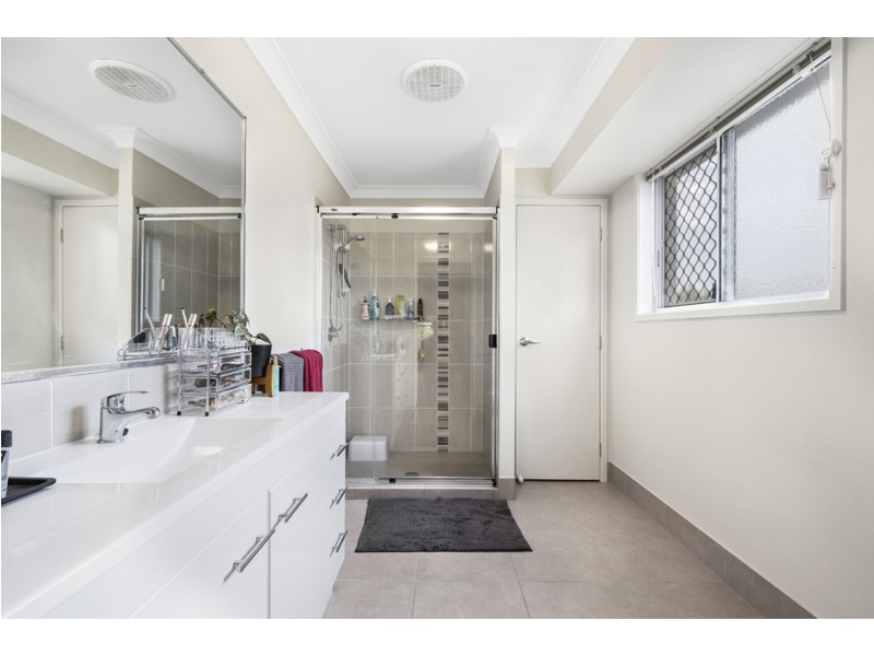 37 Cooloola Circuit, Warner QLD 4500