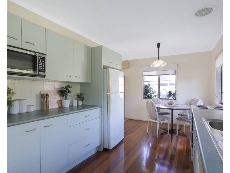 17 Cuthbert Street, Albany Creek QLD 4035